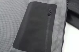 Veste de pluie à capuche légère et imperméable pour hommes, veste de randonnée coupe-vent imperméable d'extérieur, veste de pluie de haute qualité, vente en gros - Product Image 5