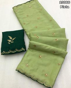 Nouvelle arrivée : Saree de mariage pour femme en Chinnon doux et lourd avec broderie et travail de sequins, en stock en Inde - Product Image 2