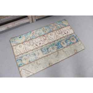 Alfombra Pequeña Vintage de 1.7x2.7 pies, Alfombra Turca, Alfombra Azul con Diseño de Patchwork - Product Image 4