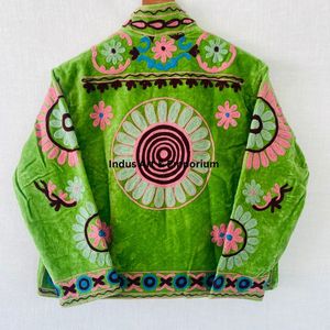 Chaqueta Suzani India Hecha a Mano, Chaqueta Corta Bordada a Mano, Abrigo Unisex, Chaqueta Corta Suzani Hecha a Mano - Product Image 5
