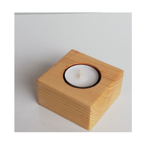 Portavelas de Madera Hecho a Mano con Encanto Rústico y Elegantes Patrones de Grano que Añaden un Brillo Cálido y Ambiental a los Espacios de Decoración del Hogar - Product Image 2