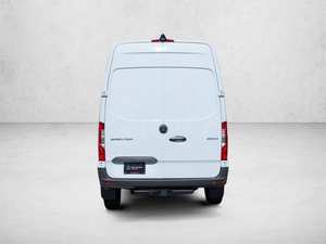 OFFRE SPÉCIALE! Véhicule d'occasion aux enchères chez le concessionnaire : Mercedes-Benz Sprinter Cargo Van 2500 2025, toit standard, I4, propulsion arrière - Product Image 4