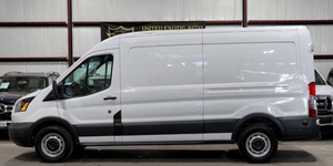 FORD TRANSIT CARGO 350 2018 USADO, Volante a la Izquierda/Derecha, 3 Puertas, LWB, Techo Mediano, Furgoneta de Carga con Puerta Lateral Deslizante para Pasajeros - Product Image 4