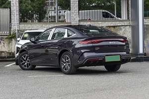 Berline hybride rechargeable de haute qualité et abordable, autonomie purement électrique de 128 km (CLTC), moteur électrique de 160 kW et caractéristiques de confort de pointe - Product Image 5