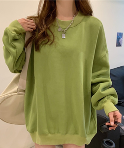 เสื้อสเวตเชิ้ตสีพื้นแบบกำหนดเอง ทรงหลวม สไตล์ลำลอง เสื้อฮู้ดดี้คอกลมสำหรับผู้หญิง - Product Image 3