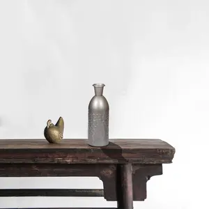 Jarrón de Hierro de Diseño Contemporáneo para Decoración del Hogar, Hecho a Mano, Diseño Costero Artístico, Ecológico, Jarrón de Mesa para Interiores de Primera Calidad - Product Image 1