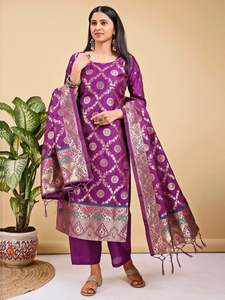 Vente en gros de vêtements ethniques, ensemble kurta pantalon dupatta pour les fêtes, les mariages, les fonctions traditionnelles et les fêtes, salwar kameez - Product Image 4