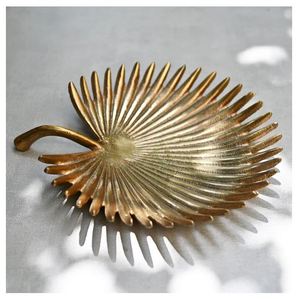 Bandeja de metal de latón AK Fundición de aluminio Uso de la mejor calidad para decorar la cocina del hogar con la mejor bandeja de fundición terminada para uso doméstico - Product Image 4