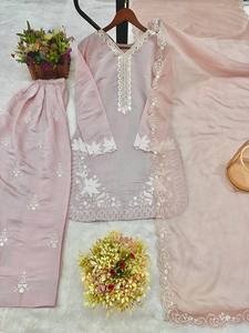 Nueva Colección de Diseñador: Salwar Kameez de Seda Romana para Mujer, Completamente Cosido, de Secado Rápido, Listo para Usar, para Fiestas, Todas las Temporadas - Product Image 6