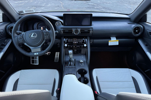 LEXUS IS 500 F Sport Performance Premium d'occasion 2025 - Product Image 4