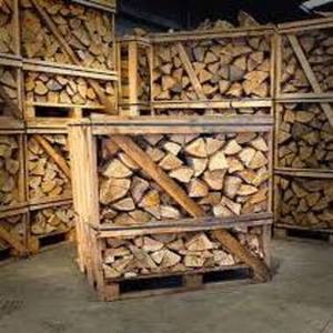 Precio al por mayor Leña en barra de roble de Polonia, madera dura picada, briquetas secas en horno, 10%-30% de humedad, 30-35cm de longitud, para calefacción - Product Image 5