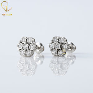 Nuevo diseño 14K oro blanco D VVS Moissanite diamante Floral Halo Tiny Milimalist Stud uso diario pendientes finos - Product Image 3