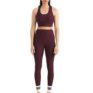 Ensemble de yoga de remise en forme Nouveau design Vêtements de sport à séchage rapide Ensembles de yoga pour femmes Matériau en spandex Ensembles de yoga avec logo personnalisé OEM Personnalisé - Product Image 1
