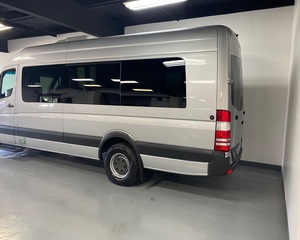Mercedes-Benz Sprinter 3500 2016 Usada, 13 Pasajeros - Product Image 3