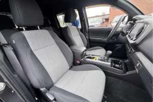 พร้อมขับขี่ - รถพวงมาลัยซ้ายมือสอง |   โตโยต้า ทาโคมา TRD สปอร์ต ดับเบิ้ลแค็บ 4x4 V6 ปี 2021 - Product Image 4