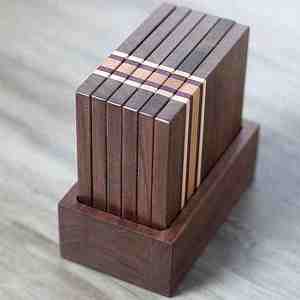 Nuevo diseño de diseño y posavasos decorativos hechos a mano Madera de nogal Diseño personalizado Calidad de exportación con calidad de exportación - Product Image 1