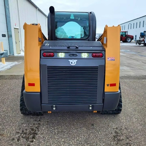 Minicargadora TR310B para cargadora usada con caja con controles manuales y sistema hidráulico Hi-Flow Plus, de alta calidad, con dos mandos a la vez - Product Image 3