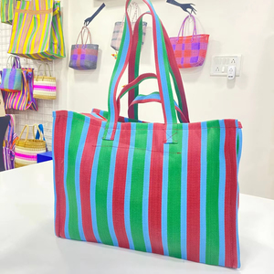 ถุงผ้าไนลอนรีไซเคิลลายทางอินเดียผลิตในอินเดียเป็นมิตรกับสิ่งแวดล้อมกระเป๋าและกระเป๋าหลากสีผลิตในอินเดีย - Product Image 1