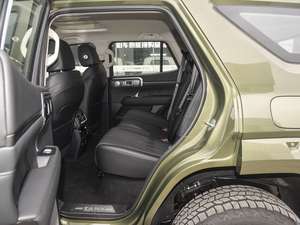 Tank 400 Hi4T Hybride 2024, SUV 4x4 PHEV, Véhicule Tout-Terrain, Grand Espace, 5 Places, SUV Tout-Terrain Électrique - Product Image 2