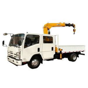 Japanische Marke ISUZU 700P 4x4 Doppelkabinen-LKW mit 5-Tonnen-Kran, Faserkorb und Erdbohrer - Product Image 1