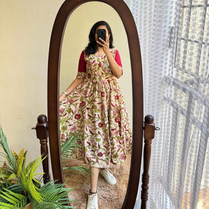 Robe de tous les jours élégante ethnique trapèze fluide avec manches bouffantes à imprimé floral et ourlet à plusieurs niveaux pour l'été - Product Image 1