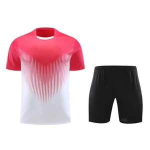 Combinaison de football de couleur dégradée personnalisée de qualité supérieure uniformes de football à séchage rapide chemise vêtements de football sublimés personnalisés - Product Image 6
