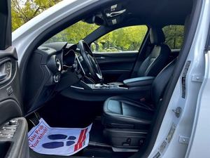 ใช้ lhd/rhd 2022 Alfa Romeo Stelvio veloce AWD แล้ว - Product Image 4