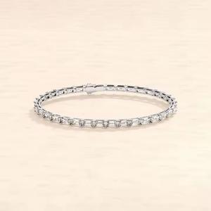 Pulsera Clásica de Diamantes Moissanite en Oro Rosa, Joyería de Boda, Regalo Perfecto para Ella - Product Image 2