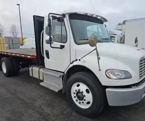 Low Mileage Used 2018 For-<b>Freightliner</b> M2 106 16 24 ft Flatbed <b>Truck</b> - 260HP, 6 Speed Automatic LHD/RHD Export Ready Worldwide - Product Image 3