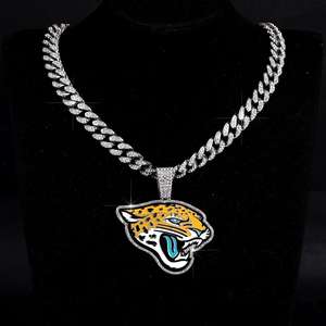 Colgante de Moda Unisex Personalizado de Hip Hop Punk Jacksonville Jaguars, Completamente Cubierto de Moissanita, Plata de Ley, Rodio y Chapado en Oro de 14K - Product Image 6