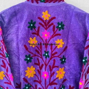 Chaqueta Suzani India Hecha a Mano, Chaqueta Corta Bordada a Mano, Abrigo Unisex, Chaqueta Corta Suzani Hecha a Mano - Product Image 4