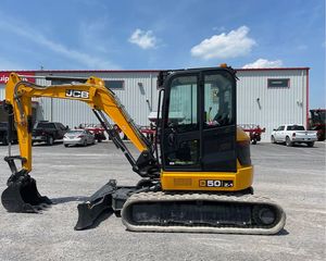 รถขุดขนาดเล็ก JCB 50Z-1 ปี 2023 ใช้ได้กับใบมีดดันดินมาตรฐาน Caterpillar พร้อมบุ้งกี๋ขนาด 24 นิ้ว ระบบไฮดรอลิกแบบตีนตะขาบ  มอเตอร์ไฮดรอลิก  ขุดลึกได้สูง - Product Image 6