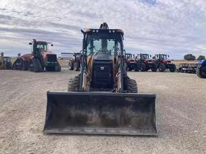 Chargeuse-pelleteuse haute puissance CASE 580SN 4x4 Diesel, machine de construction avec chargeur frontal et pelle arrière - Product Image 4