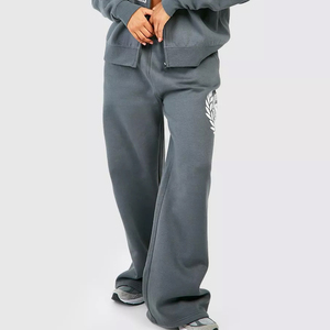 Ensemble de survêtement décontracté deux pièces pour femme, grande taille, léger, avec sweat à capuche et pantalon évasé, collection Printemps 2025 – Qualité supérieure - Product Image 2