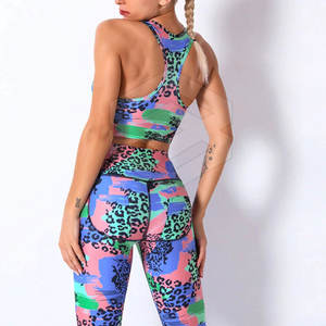 Diseño personalizado Sublimación Yoga Set con tela estirable 2025 Sublimación Yoga para la venta - Product Image 4