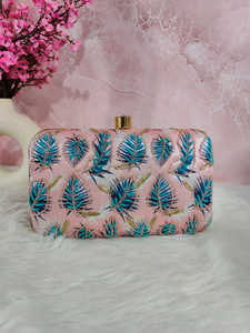 Nouveau design indien brodé à la main pochettes en gros lot sac de soirée pour dames du fournisseur indien par l'artisanat de luxe - Product Image 4