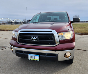 Vehículo Usado a Precio Accesible - Volante a la Izquierda |   Volante a la derecha |   TOYOTA TUNDRA SR5 DOBLE CABINA 4X4 2010 - Product Image 1