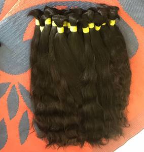 Extensions de cheveux vierges indiens bruts 100% Remy, cuticules alignées, non traités et non teints, en vrac - Product Image 1