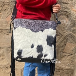 2025 nouveau Design usiné à la main en cuir véritable sac à main véritable peau de vache frange sac à bandoulière sculpture bohème Floral sacs à bandoulière pour femmes - Product Image 1