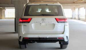 SUV Usado Barato 2022 GCC R20 AWD con Asientos de Cuero, Aire Acondicionado, Automático, Volante a la Izquierda, Neumáticos R18, Sedán Euro IV - Product Image 3