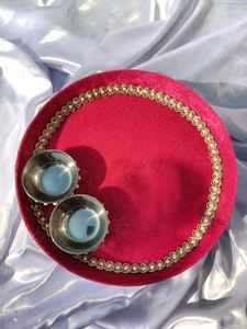 Juego de Thali de Acero y Terciopelo Decorativo para el Hogar, Festival Indio, Artículos de Pooja, Bodas e Ideal para Regalos de Recuerdo - Product Image 2