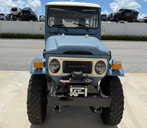 Toyota Land-Cruiseer 1981 D'OCCASION EN BON ÉTAT D'USAGE - Product Image 1