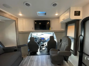 รถบ้านมือสอง Gulf Stream RV B Touring Cruiser 5240B ปี 2025 ราคาดีที่สุด รถบ้านเคลื่อนที่ Class C สำหรับขาย รองรับผู้โดยสาร 4-6 คน ภายในกว้างขวาง - Product Image 2