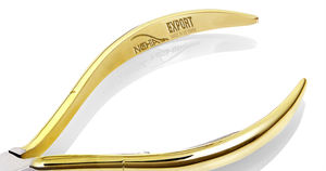 NGHIA C.02G Juego de manicura y pedicura con pinza para cutículas de calidad superior Acabado dorado Acero inoxidable Hecho en Vietnam Producto de exportación - Product Image 2