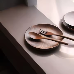 Platos para servir de madera Crescent Crafts para uso en la cocina Skyhigh Dining Platos y platos de cocina elegantes en el extranjero - Product Image 1