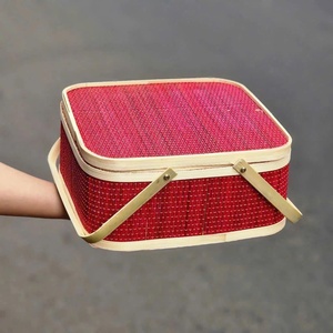 Caja de regalo trenzada de bambú hecha a mano de alta calidad con tapa Hermosas cestas de bambú tejidas para bodas y ocasiones especiales - Product Image 1