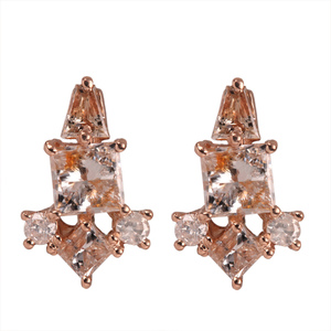 Nouveau design de clous en diamant naturel 14k solide or rose boucles d'oreilles Designer vêtements quotidiens bijoux fins fabricant de gros - Product Image 6
