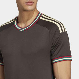 Conjunto de Camiseta de Fútbol Personalizada 2024 para Hombre, Nuevo Diseño con Función de Secado Rápido, Logotipo Personalizado Impreso en Camisetas de Fútbol Lisas - Product Image 5