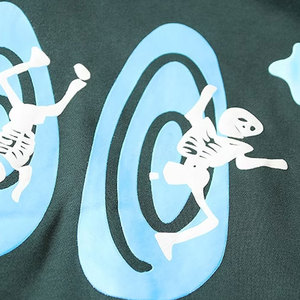 Vente en gros de services OEM Sweats à capuche décontractés avec impression bouffante pour l'hiver légers et respirants Couleurs personnalisées écologiques pour hommes - Product Image 4