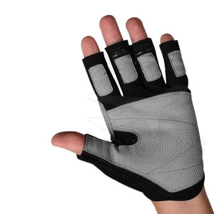 Guantes ligeros para gimnasio y entrenamiento Guantes de gimnasio de moda superior a la venta Guantes de gimnasio de material de cuero personalizados - Product Image 5